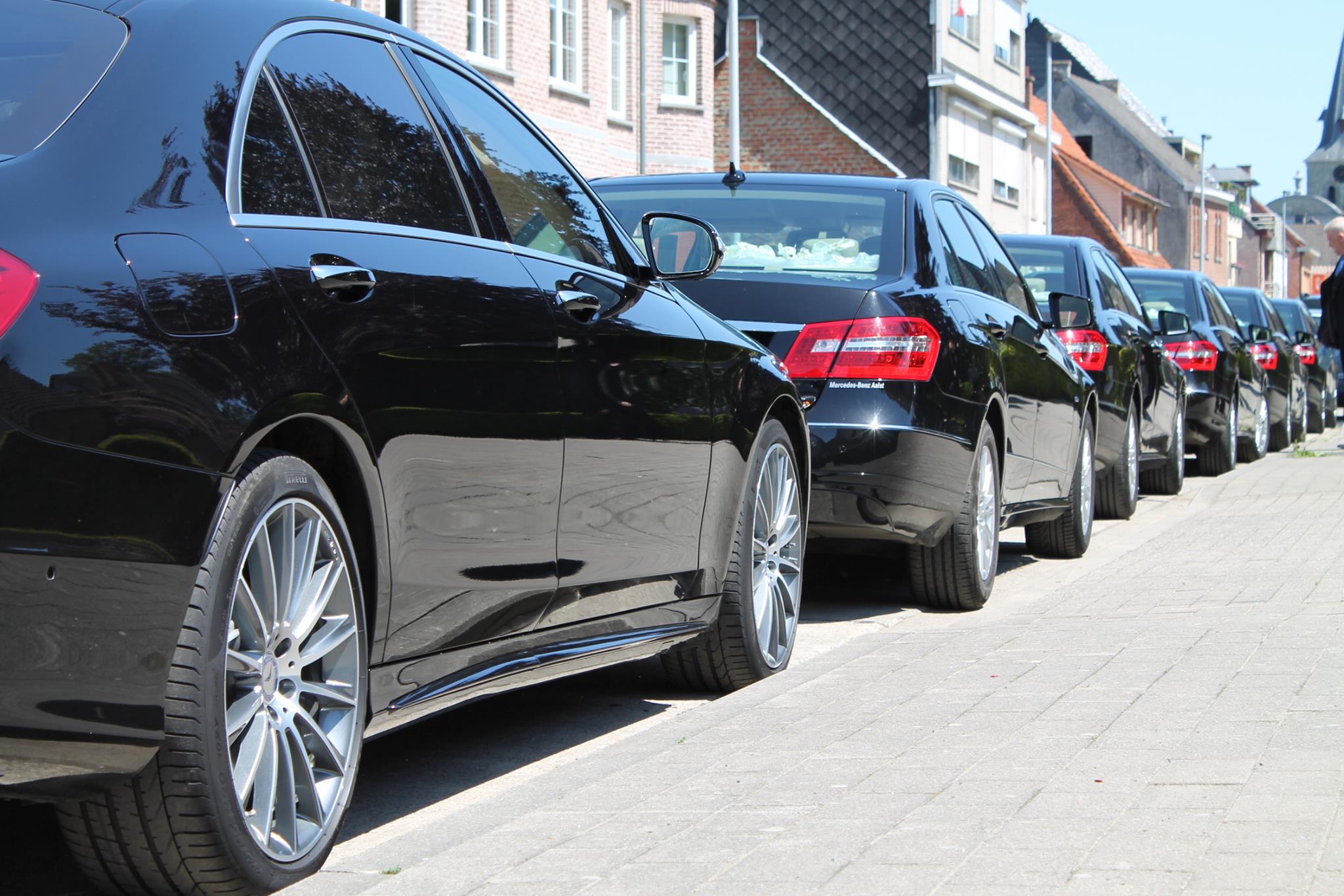 Vlaamse taxisector en vakbonden waarschuwen voor kaalslag in Vlaamse…