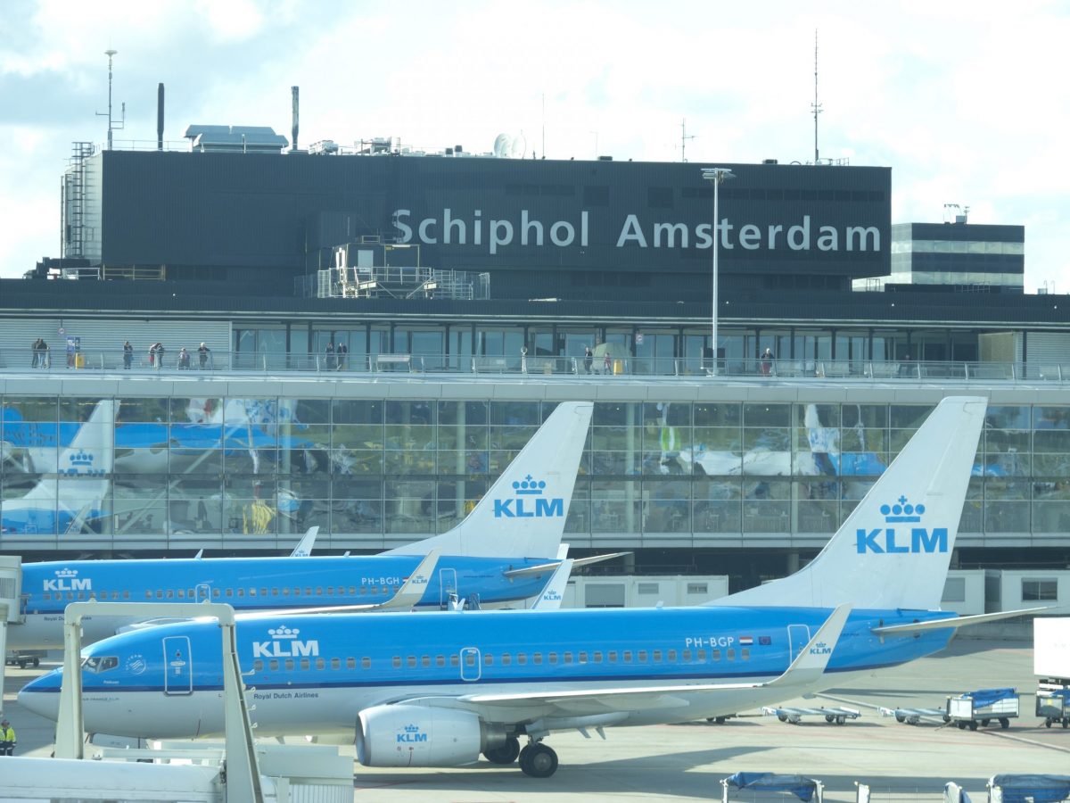 Antalet passagerare på Schiphol har sjunkit till låg punkt