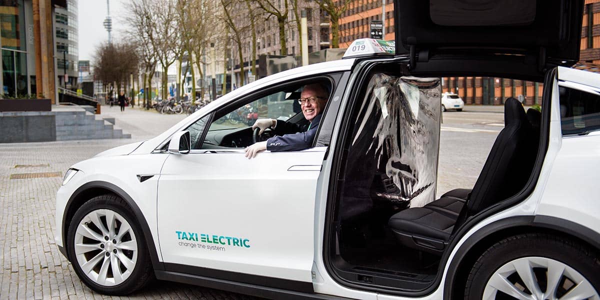 Taxi Electric foretager en hurtig genstart som Travel Electric