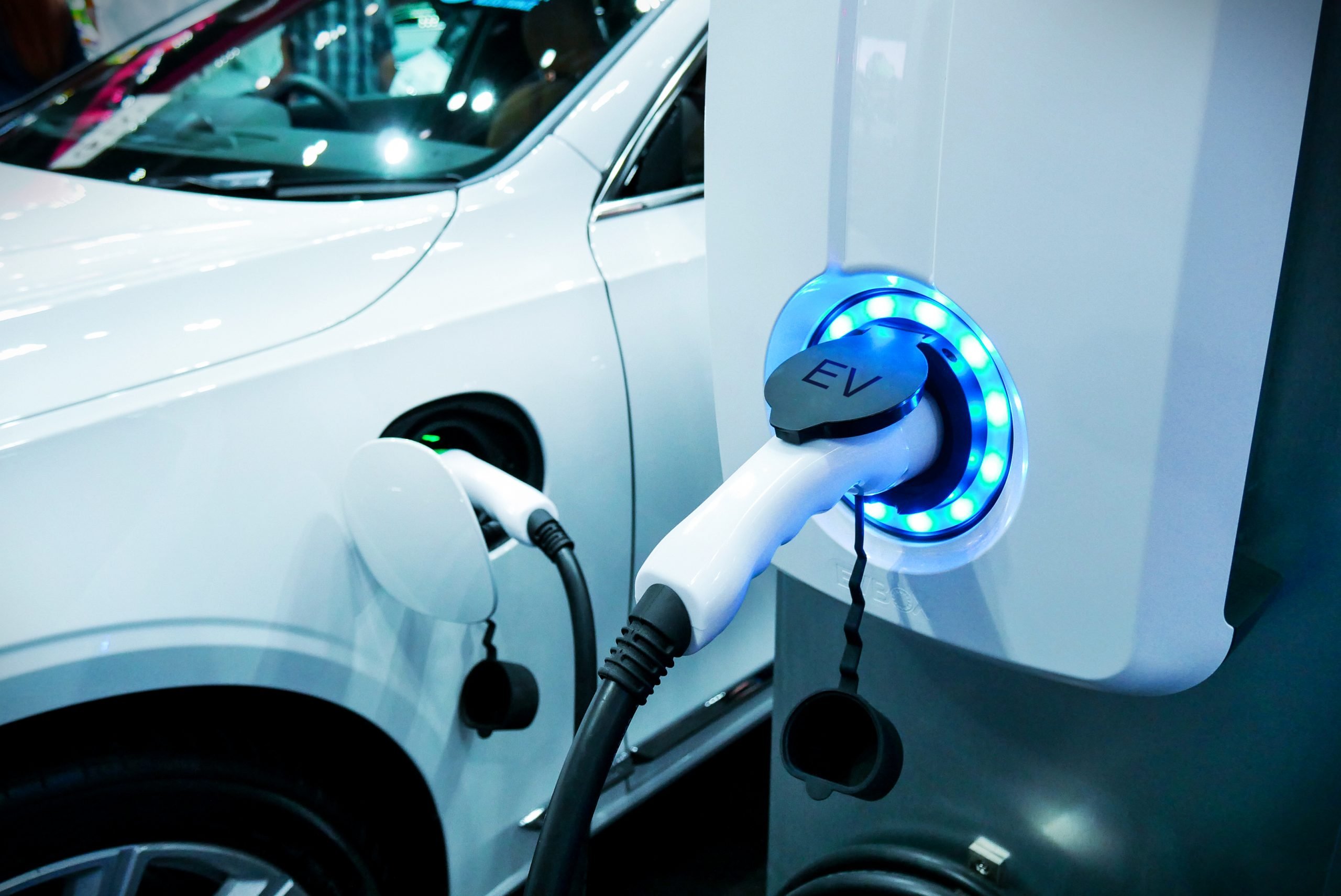 The electric car is having a hard time, too expensive to purchase and use