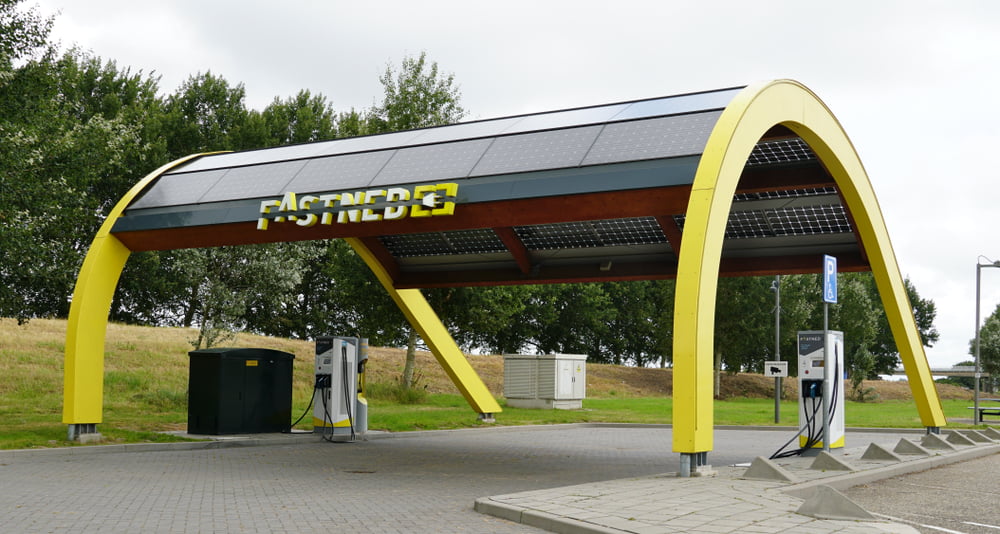 Quote already calls fast charging stations Fastned technically bankrupt
