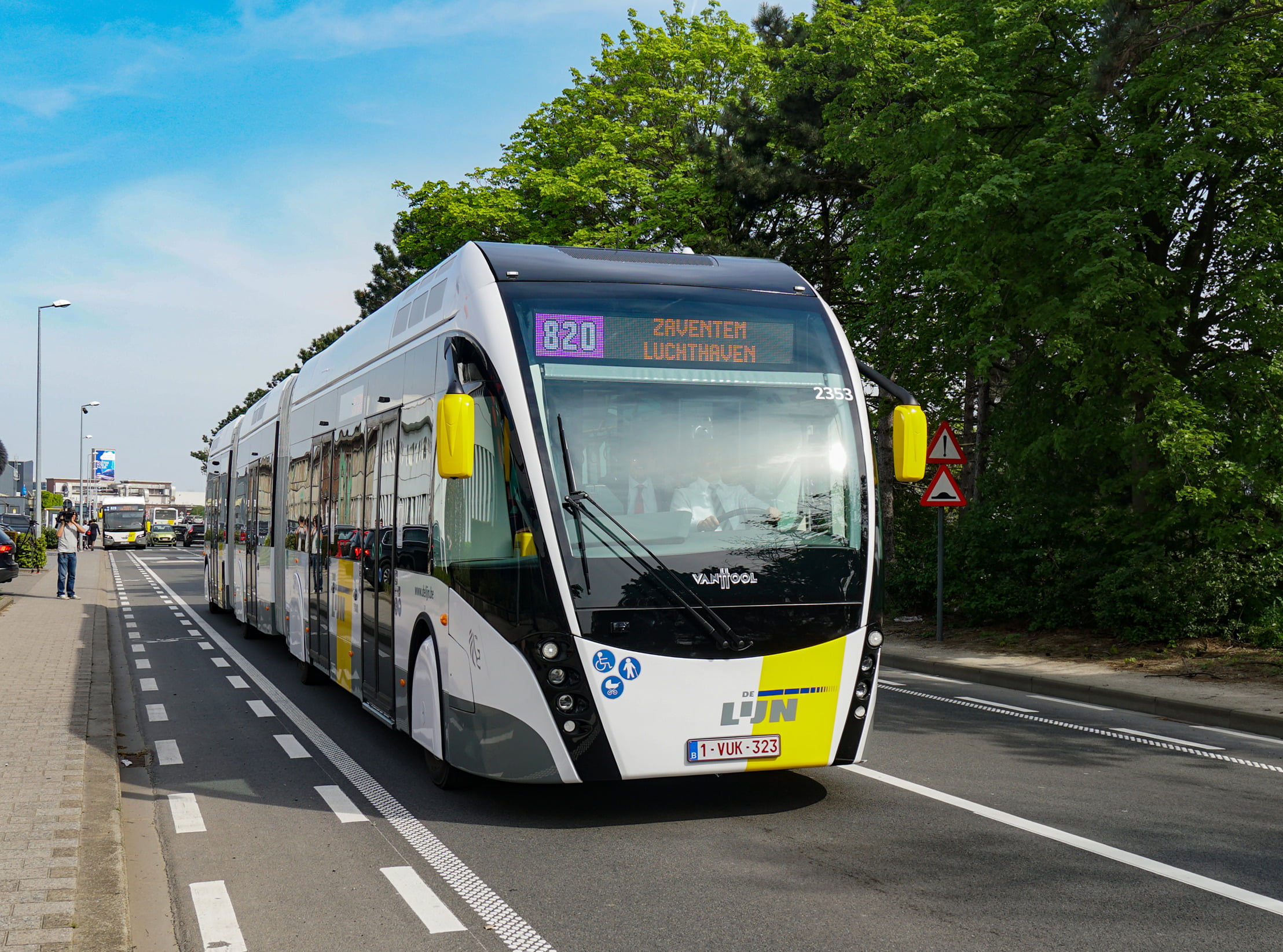 De Lijn - Trambus