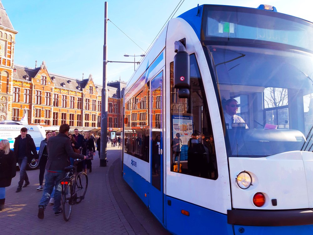 Безплатен билет в Амстердамския транспортен регион