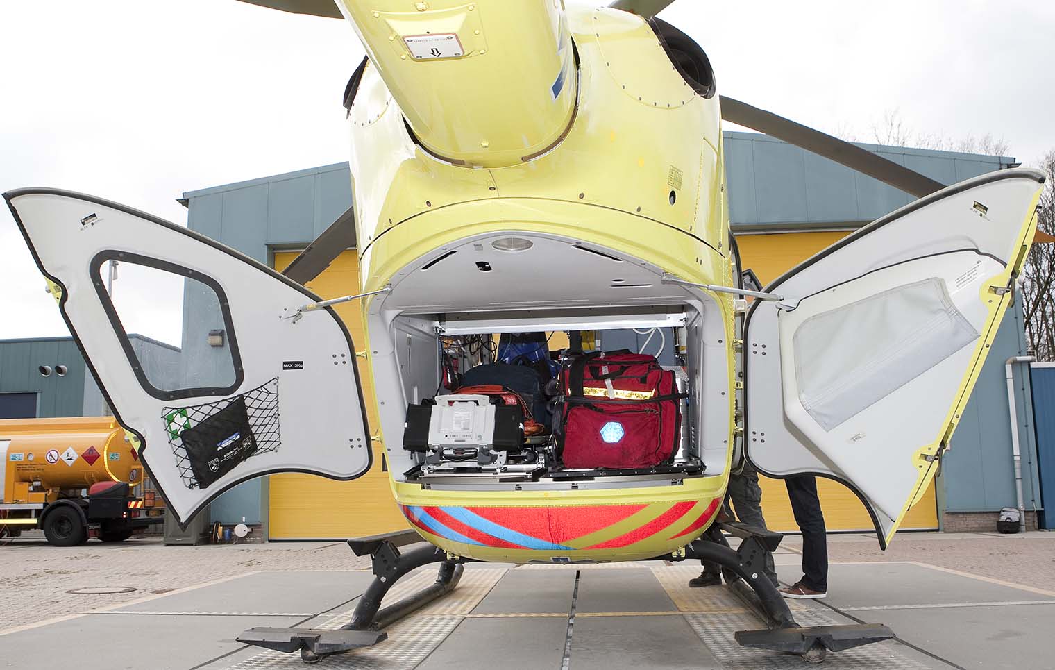 Nieuwe ANWB traumahelikopter op Volkel