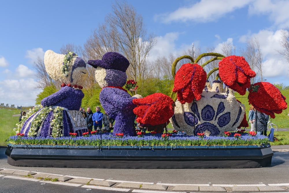 Парад на цветята Bollenstreek