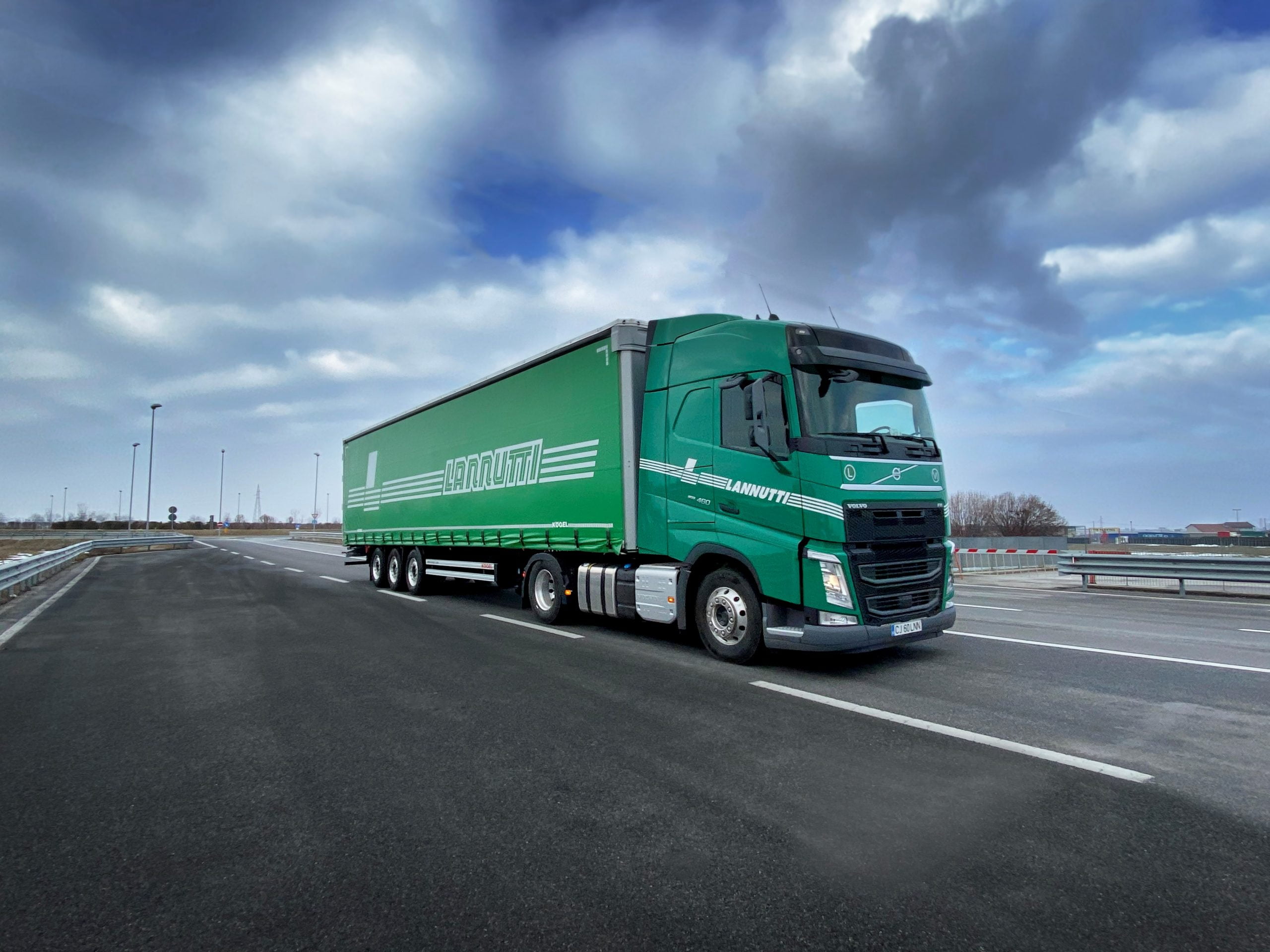 Volvo kamyonları için büyük sipariş: 1000 Volvo sipariş edildi