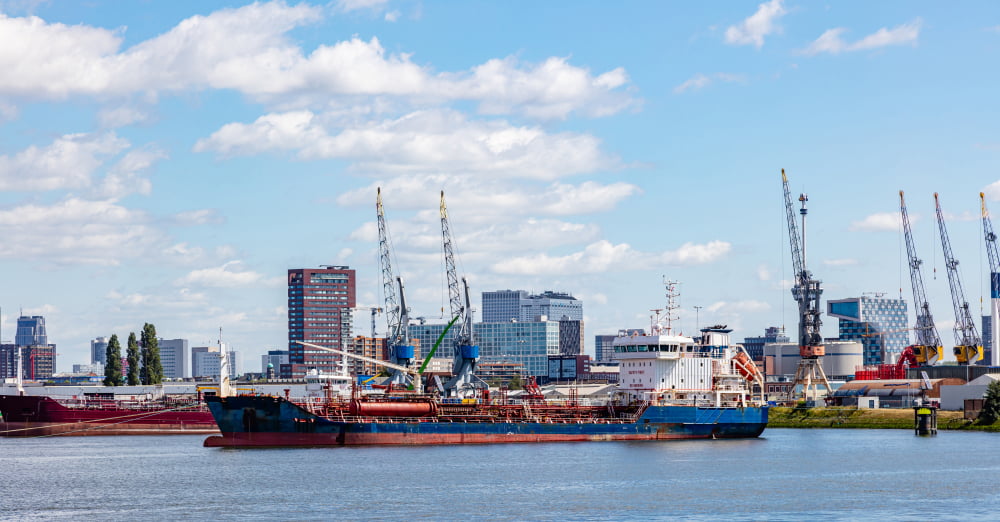 ILT brengt rapport staat mainport Rotterdam naar buiten