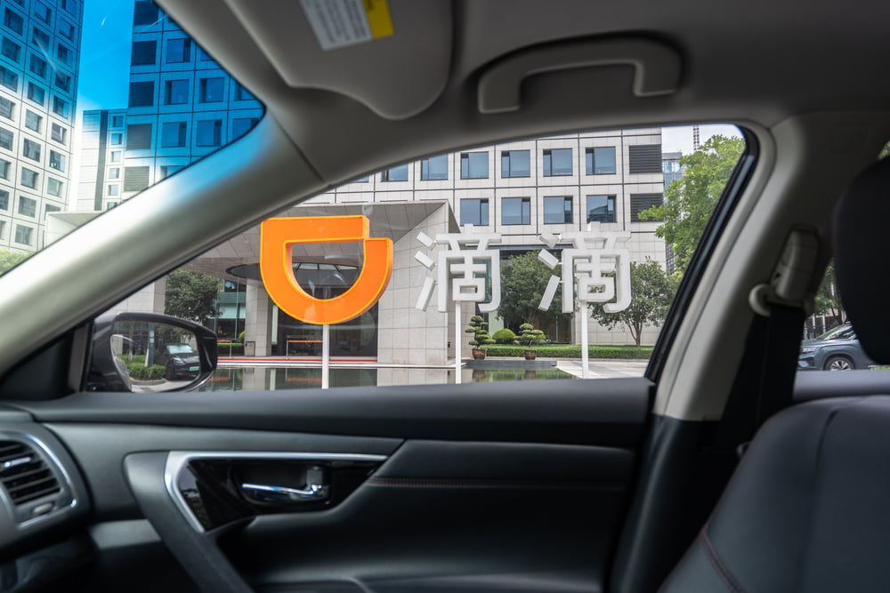 Taxi giant Didi leaves for Hong Kong