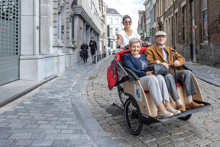 Ännu mer cykeltaxiservice TriVelo i Gent