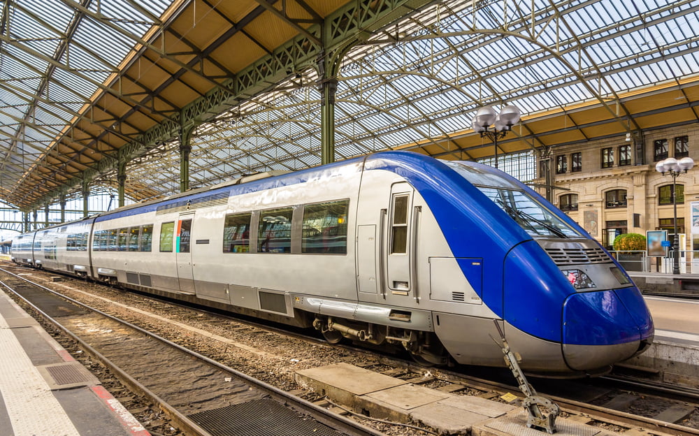 La grève à la SNCF touche les lignes régionales, mais les trains à grande vitesse circulent…