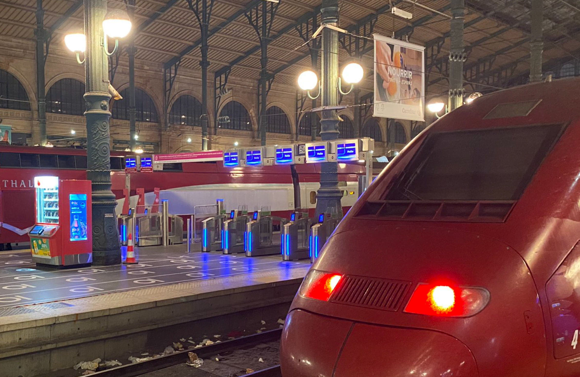 Viajeros atrapados durante horas en Thalys alrededor de Saint Denis
