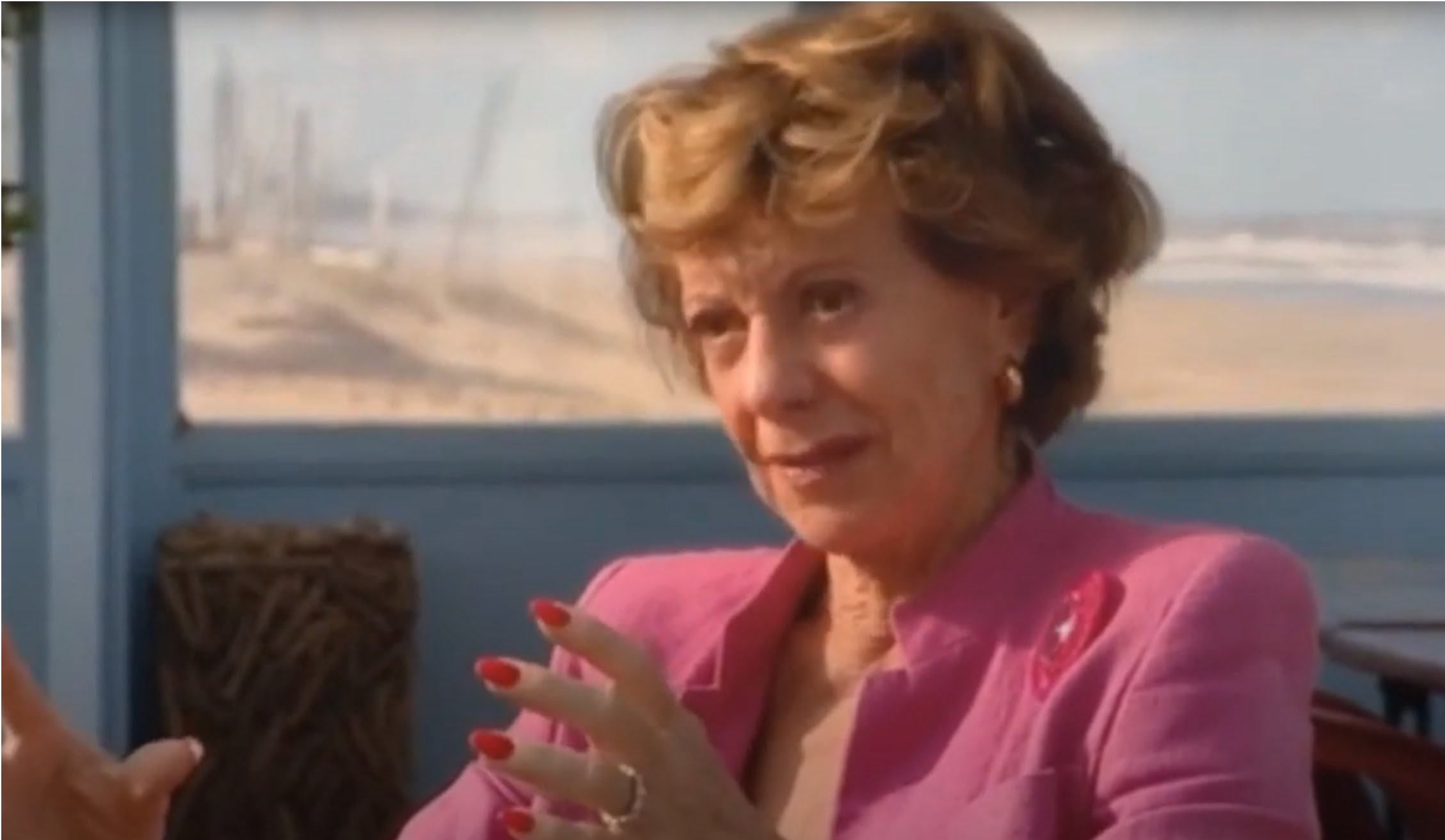 Neelie Kroes distantieert zich volledig van de uitspraken van Ligea Wells