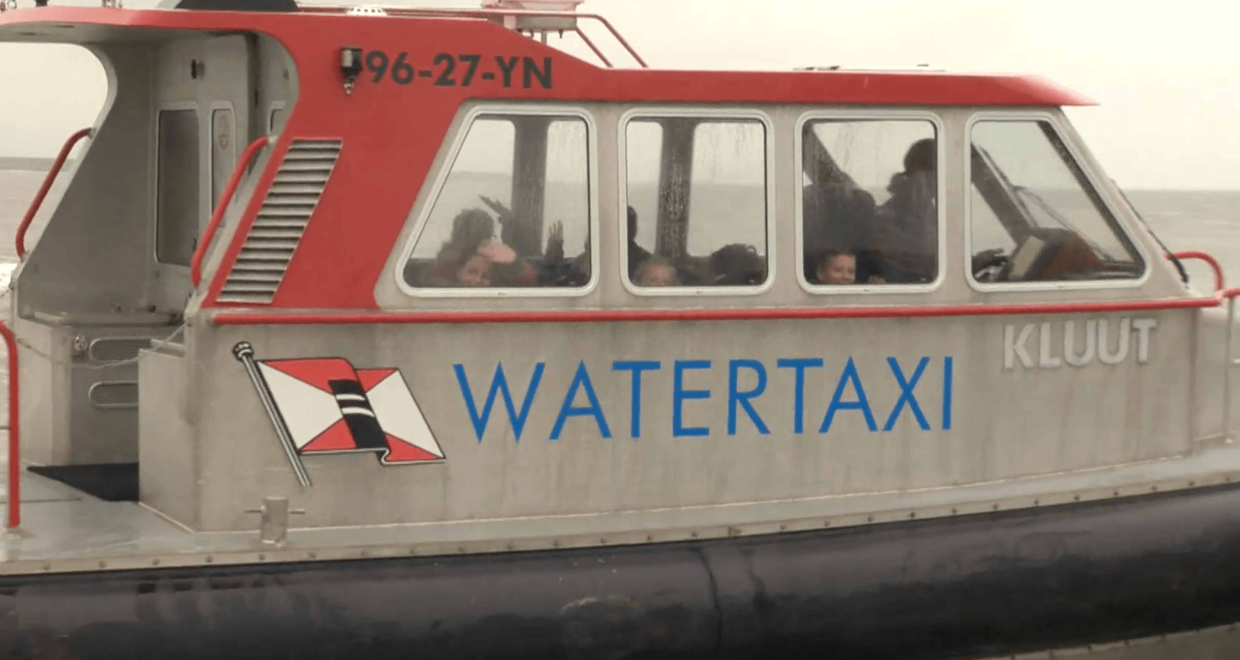 Exceções permitidas para transporte noturno de táxi aquático na área de Wadden