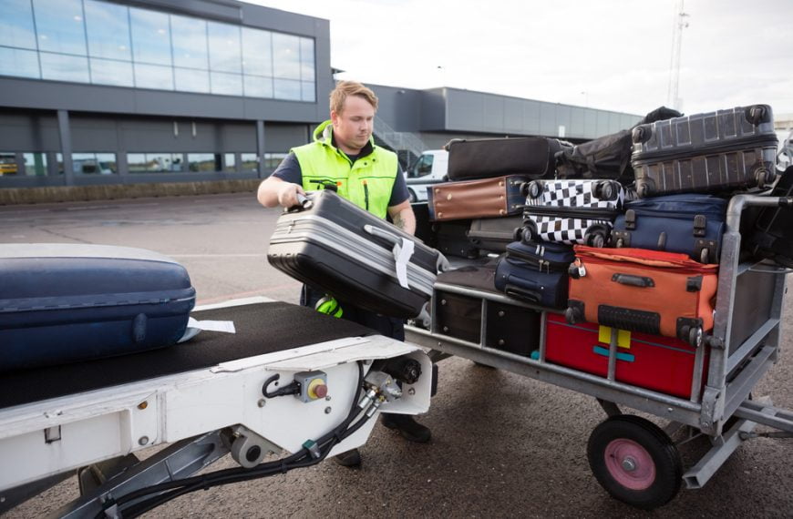 Schiphol'deki bagaj görevlileri için kritik çalışma koşulları