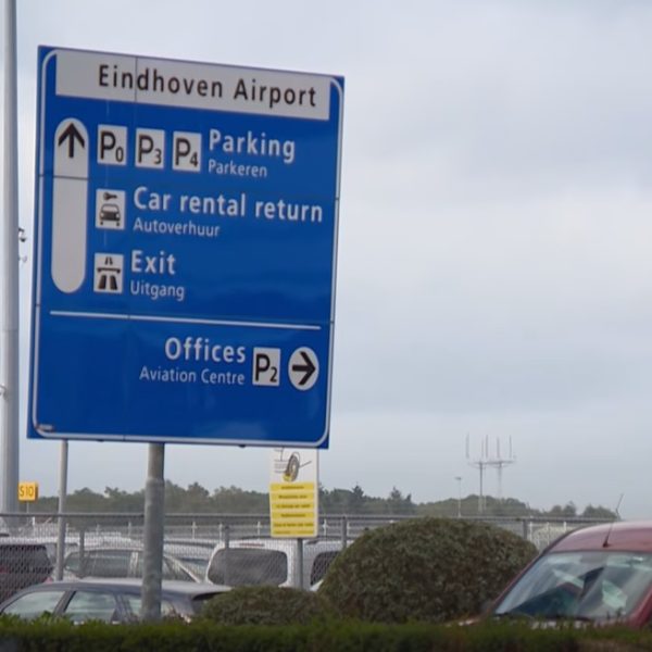 Tweedehands parkeergarage bij Eindhoven Airport
