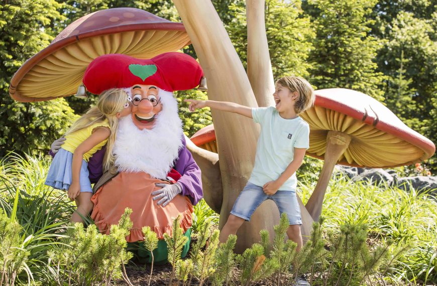 Plopsaland by train, the ultimate family outing during Easter