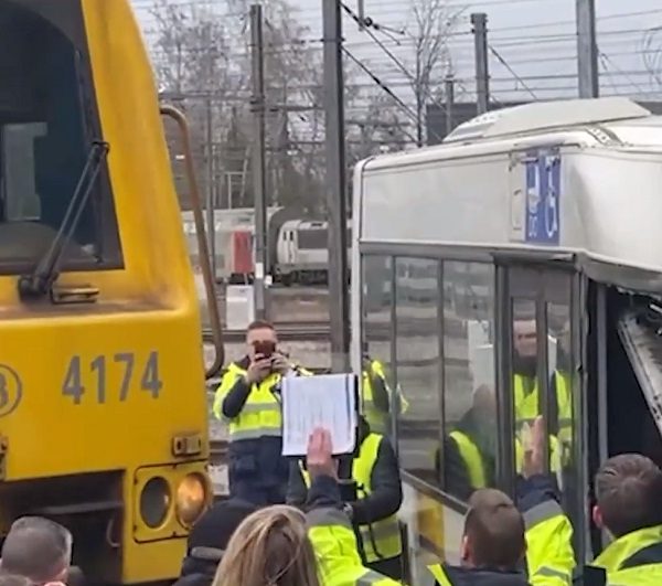 Le plus grand exercice catastrophe jamais réalisé lors d'une collision entre un train et un bus dans le Limbourg