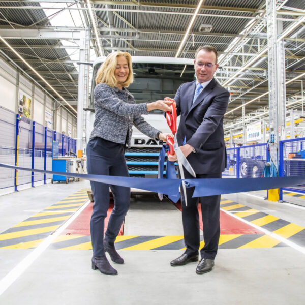 DAF opent fabriek voor elektrische trucks in Eindhoven