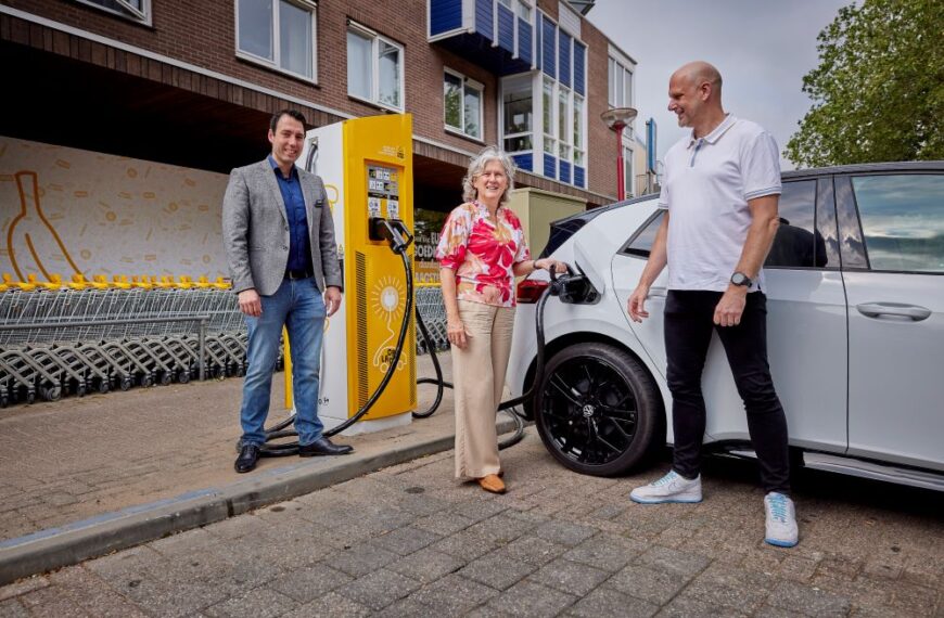 Jumbo and PowerGo install the first charging stations for customers in…