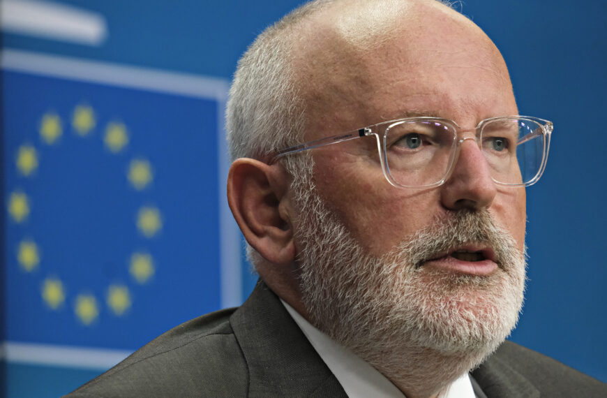 Timmermans wants to take good control of the country from the tower...