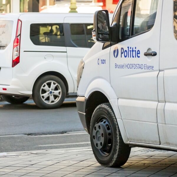 Les véhicules utilitaires échappent aux amendes GAS en Flandre en raison d'une lacune dans la législation