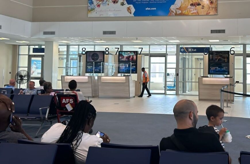 L'aéroport Princes Juliana ferme ses portes et une cérémonie en l'honneur…