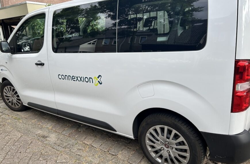 Connexxion kontynuuje jazdę po przedłużeniu umowy z Taxbus i zwycięstwie w przetargu w...