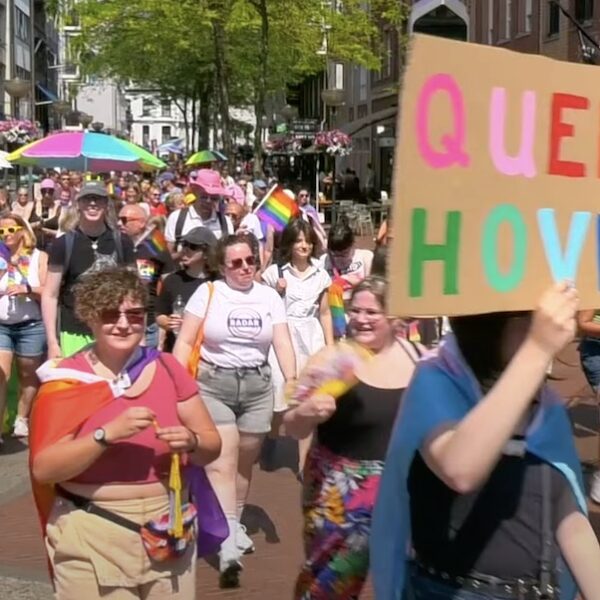 Eindhoven straalt ferskaat út by Pride Parade...