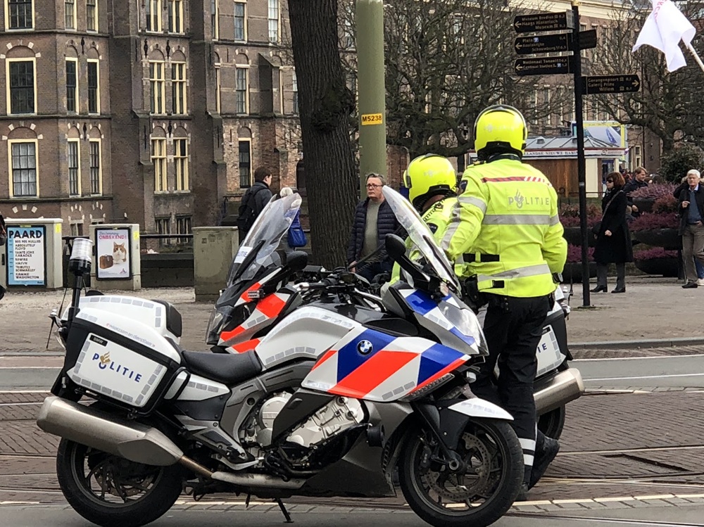 Politie grijpt in: grote misstanden bij taxi’s in Groningen Leeuwarden en Assen